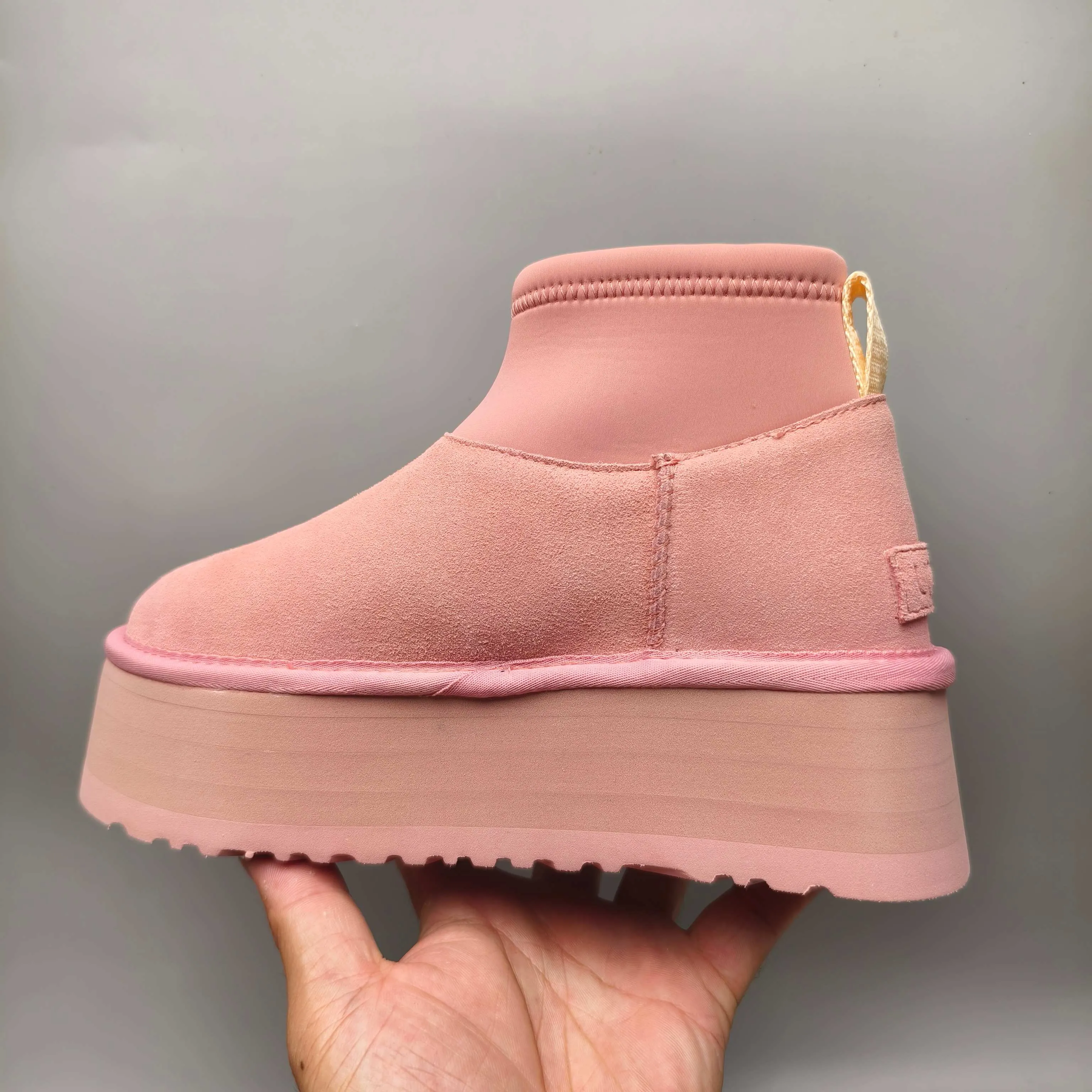 💰640 UGG sheepskin all-in-one snow boots 8990 thick-soled knitted wool socks, fashionable women's style, color: pink, matching size: 35-40